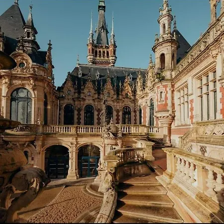 Le Precieux Apartment *